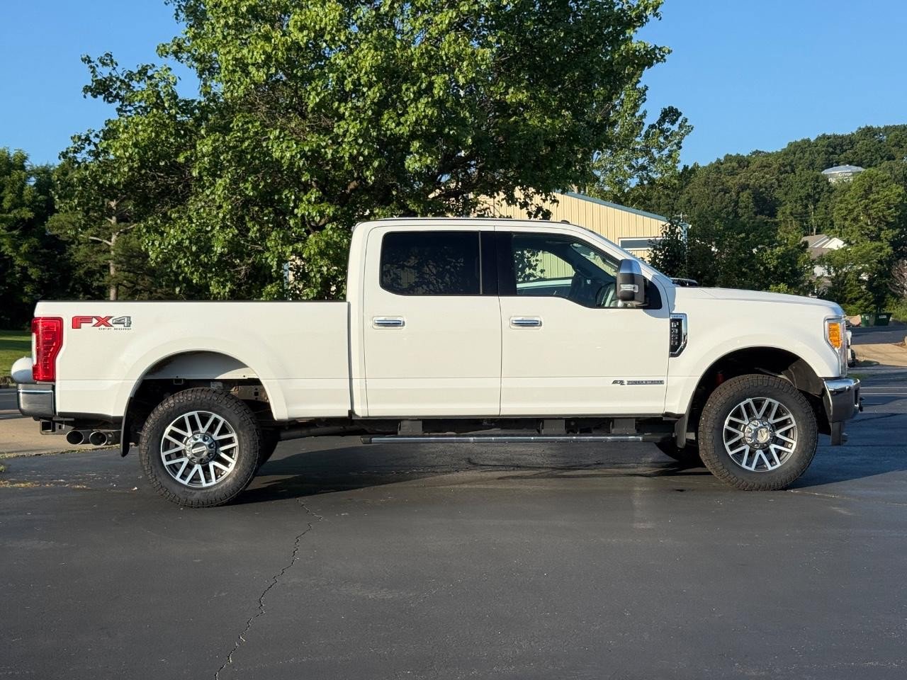 Used 2017 Ford F350 Lariat w/ Lariat Value Package image 2