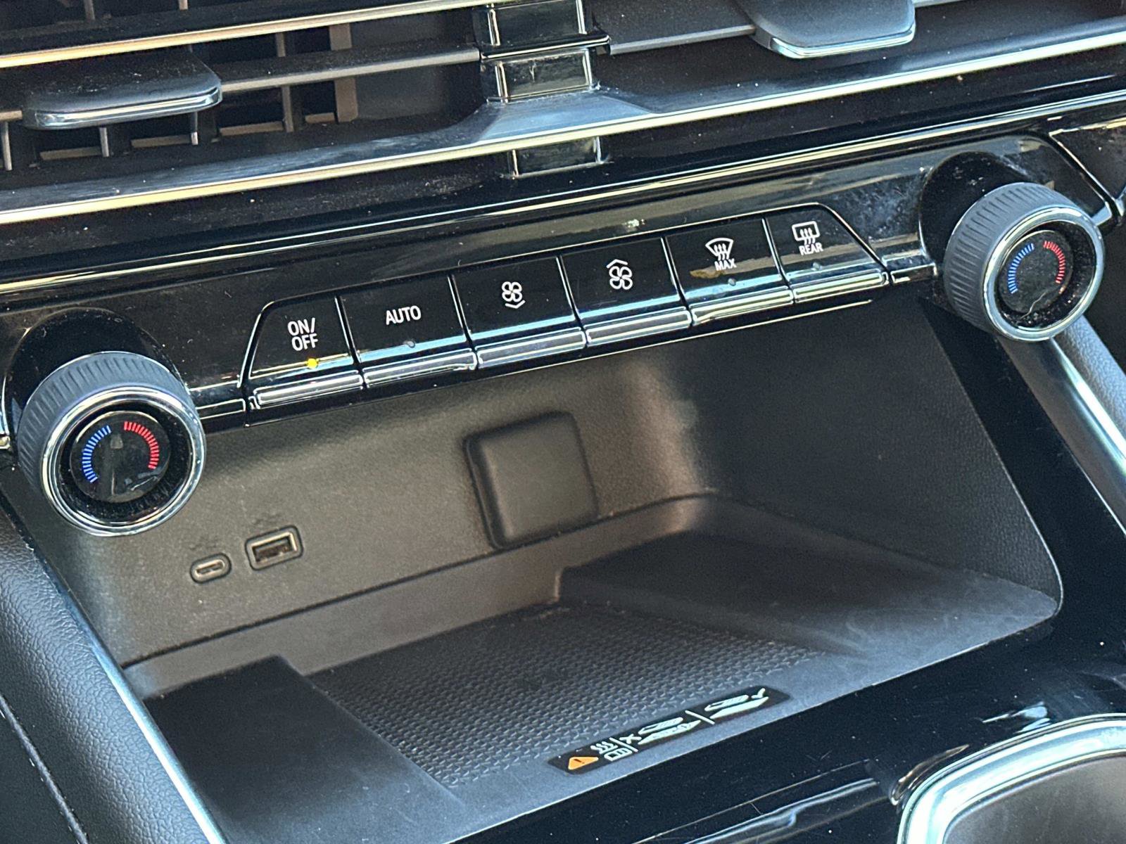 Certified 2024 Chevrolet Traverse LT image 33