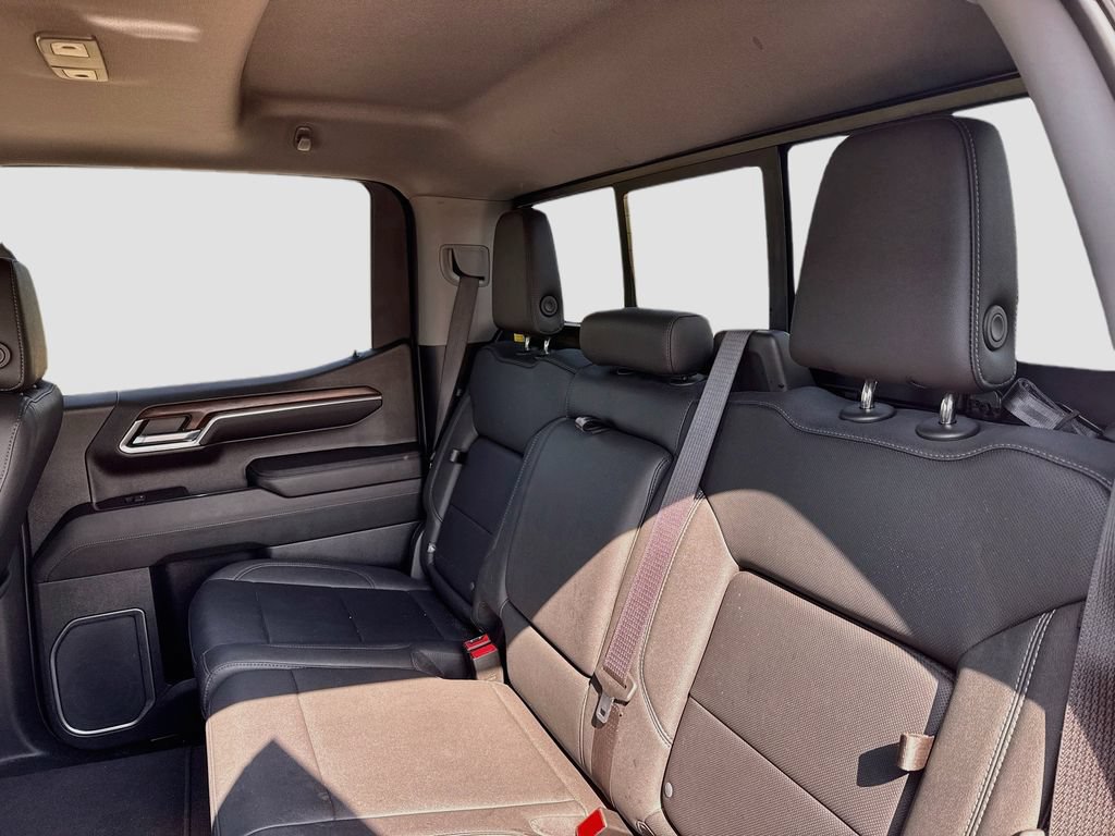 Used 2023 GMC Sierra 1500 SLT AWD/4WD image 25