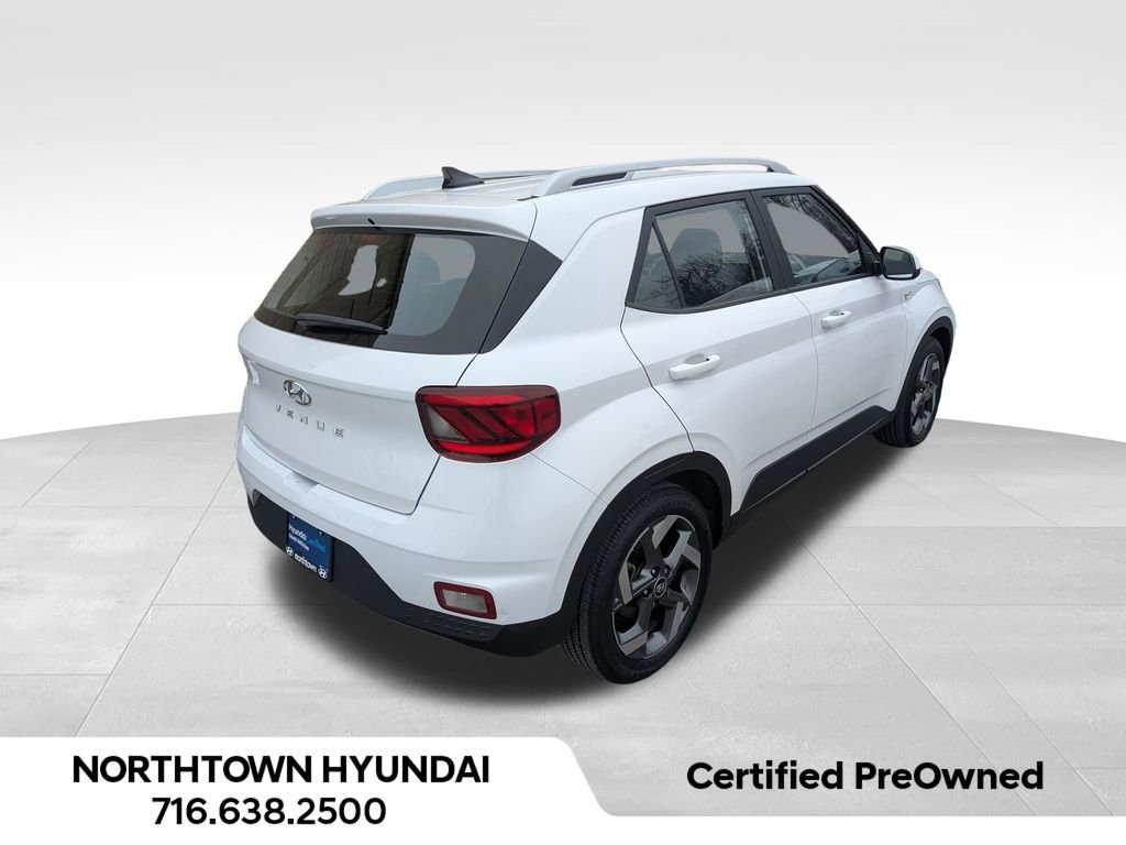 Certified 2022 Hyundai Venue SEL w/ Cargo Package image 15