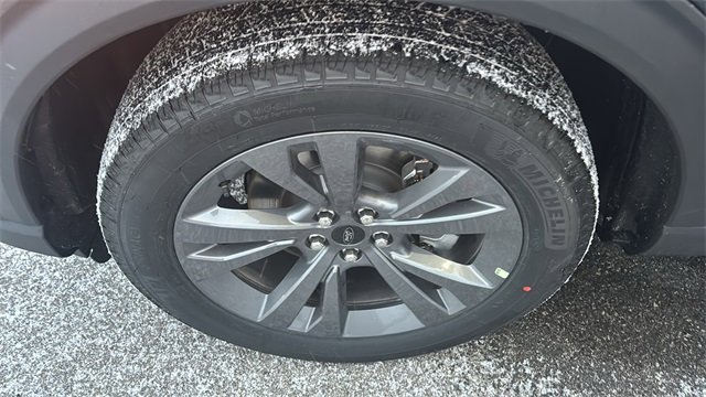 New 2025 Ford Explorer Active w/ Active Comfort Package image 31