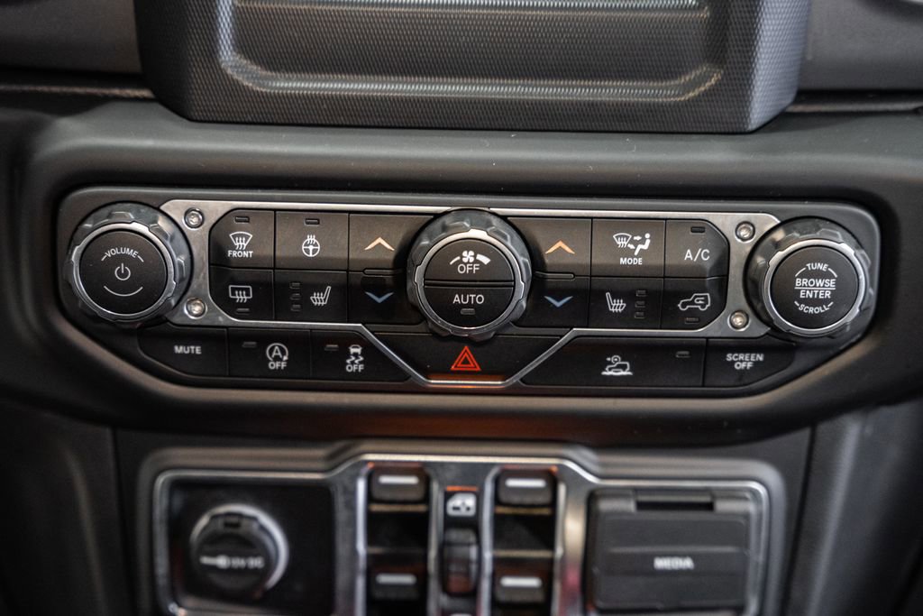 Used 2022 Jeep Wrangler Unlimited Sport image 28