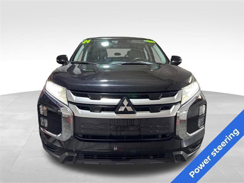 Used 2024 Mitsubishi Outlander Sport SE image 2