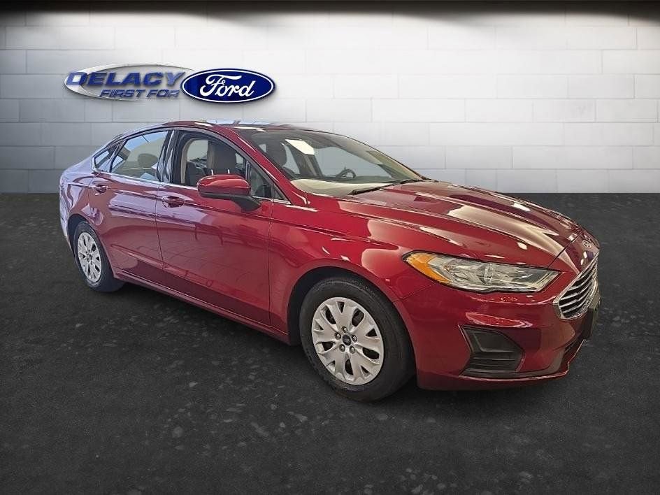Used 2019 Ford Fusion S image 10