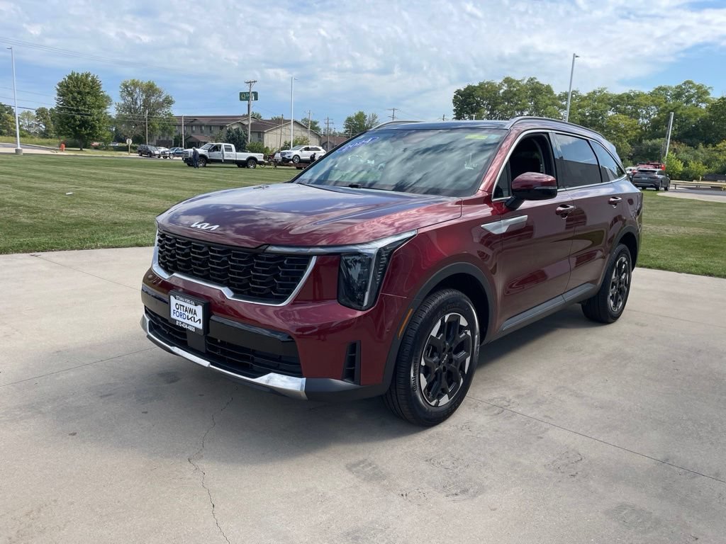 Used 2024 Kia Sorento S w/ Panoramic Sunroof Package AWD/4WD image 2