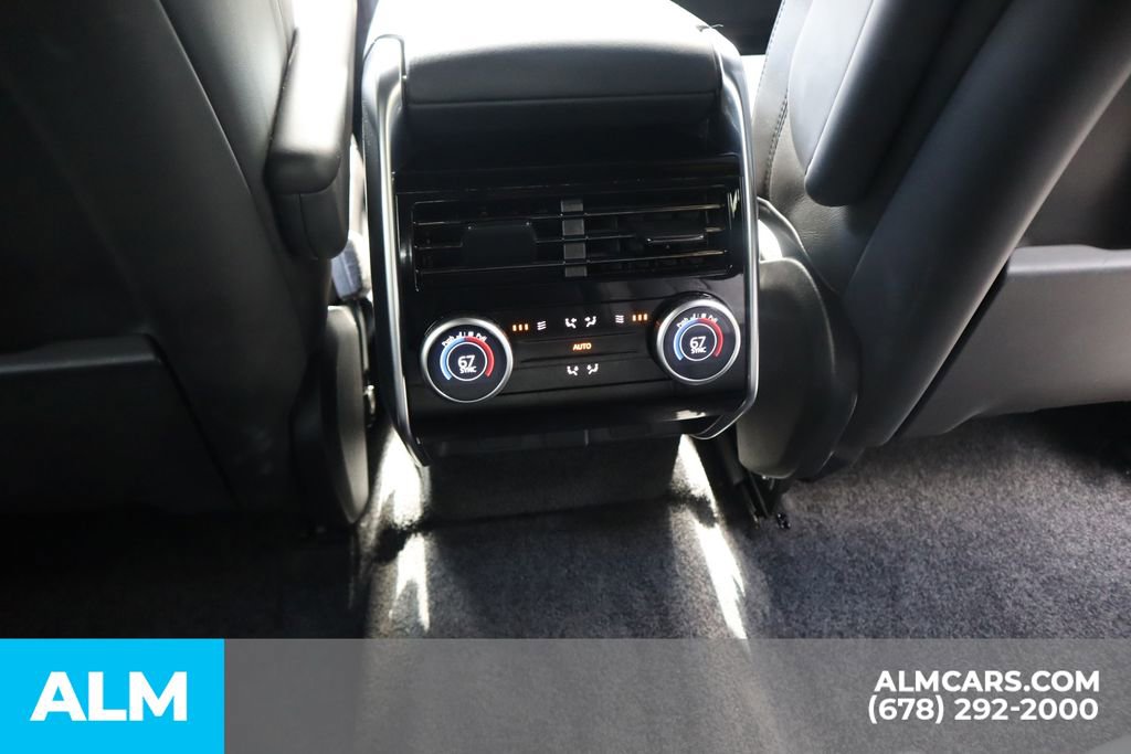 Used 2023 Land Rover Range Rover SE image 29