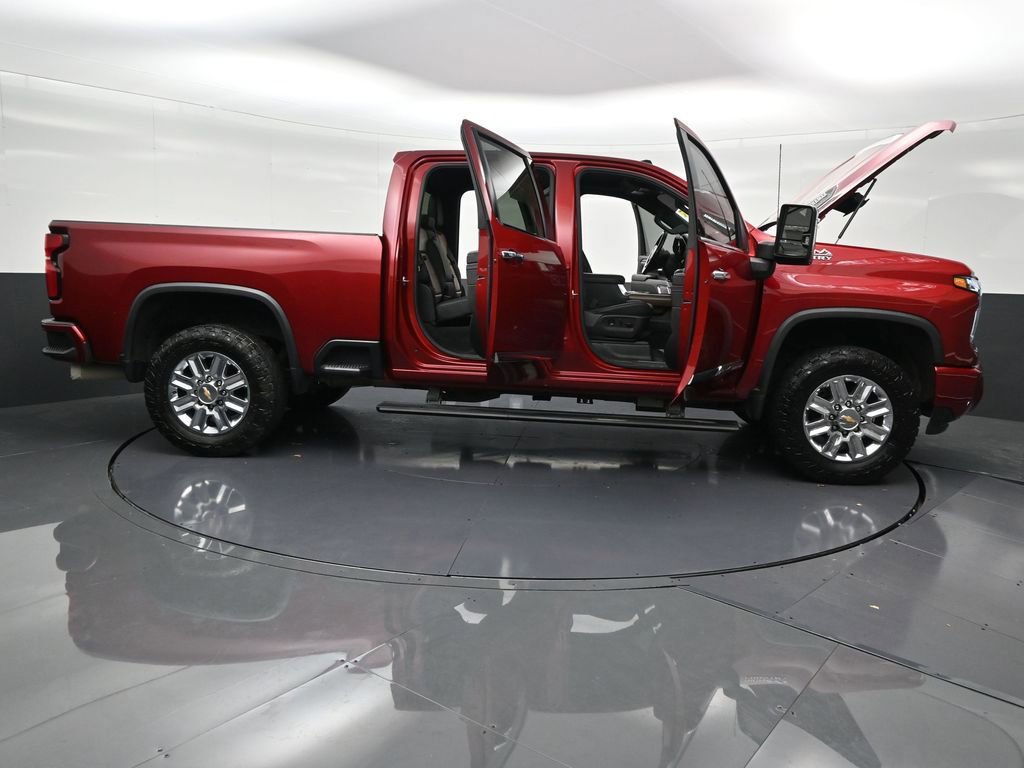 Used 2024 Chevrolet Silverado 2500 High Country w/ High Country Premium Package image 33