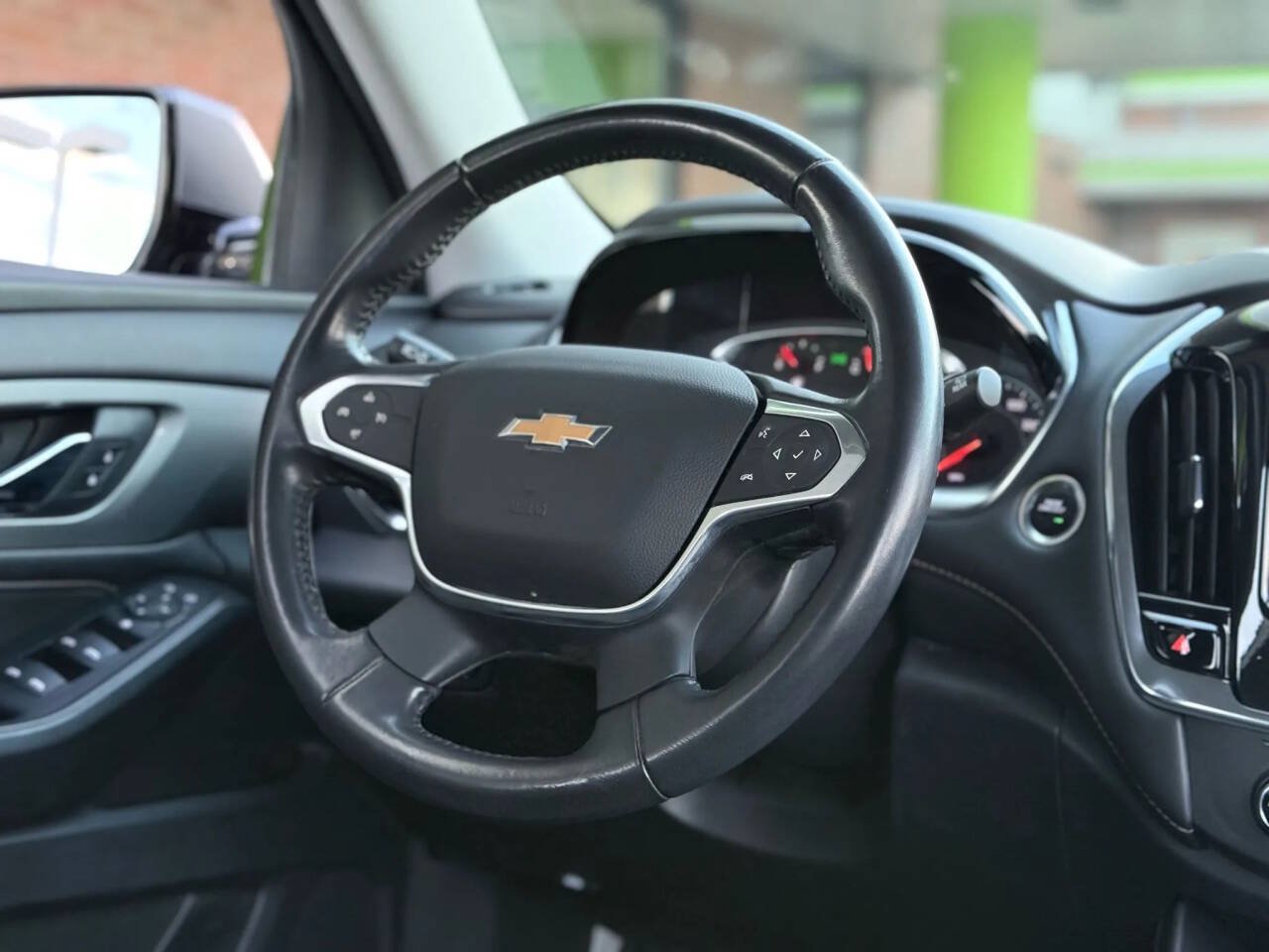 Used 2020 Chevrolet Traverse LT AWD/4WD image 25