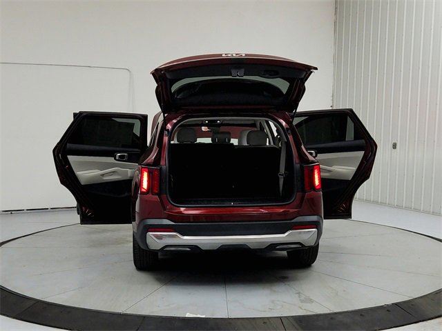 Used 2025 Kia Sorento S w/ Panoramic Sunroof Package image 14