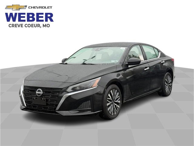 Used 2024 Nissan Altima 2.5 SV