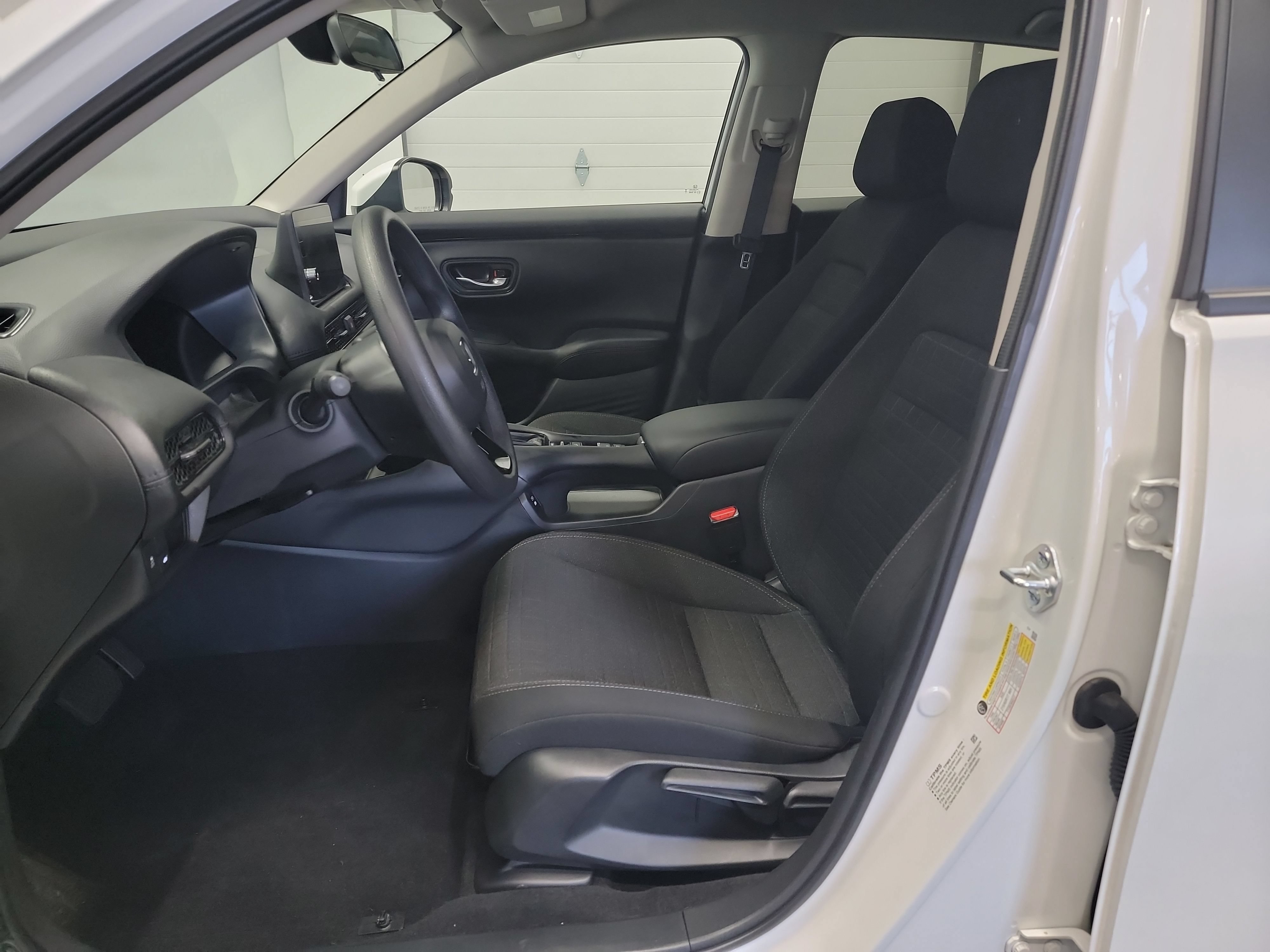 Certified 2026 Honda HR-V LX image 12