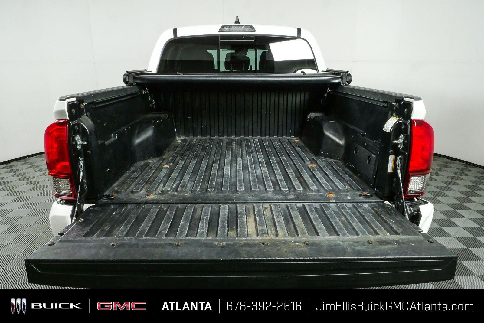 Used 2022 Toyota Tacoma SR5 w/ Technology Package RWD image 30