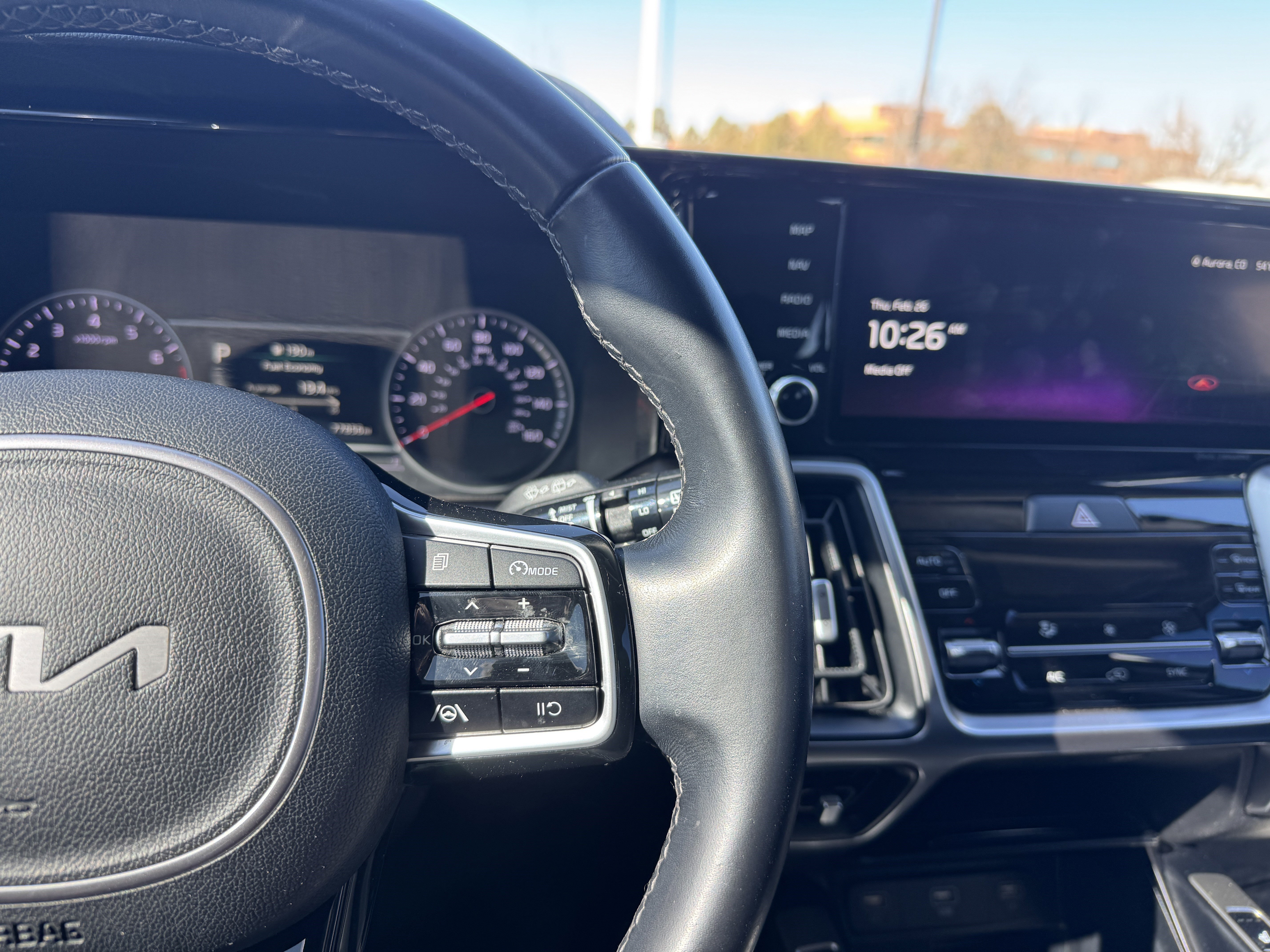 Used 2022 Kia Sorento S image 23