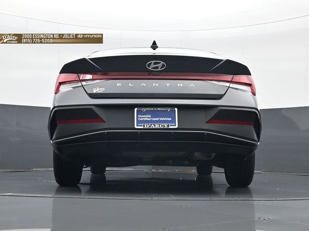 Certified 2024 Hyundai Elantra SE FWD image 26