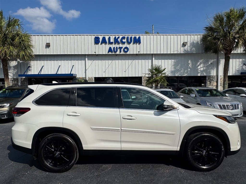 Used 2019 Toyota Highlander SE AWD/4WD image 1