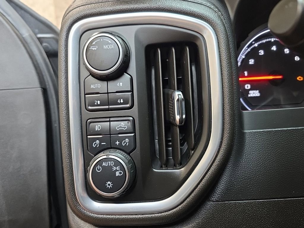 Used 2021 Chevrolet Silverado 1500 LT Trail Boss image 23