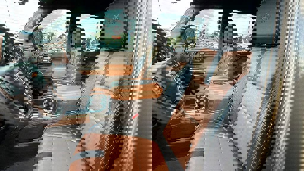 Used 2022 Chevrolet Silverado 3500 High Country w/ Z71 Off-Road Package image 14