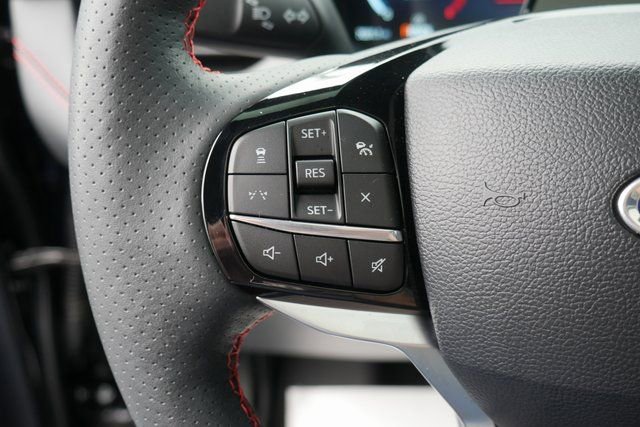 Used 2025 Ford Explorer ST-Line w/ Premium Package image 19