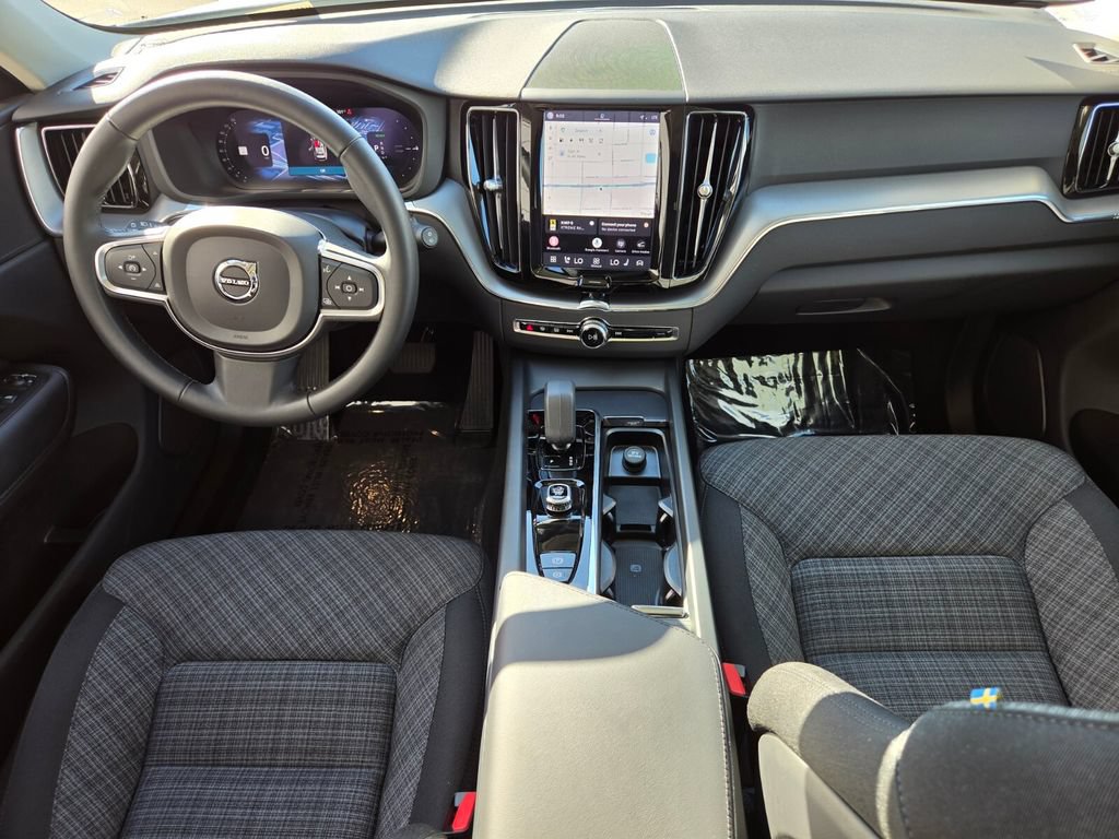 Certified 2024 Volvo XC60 T8 Core AWD/4WD image 19