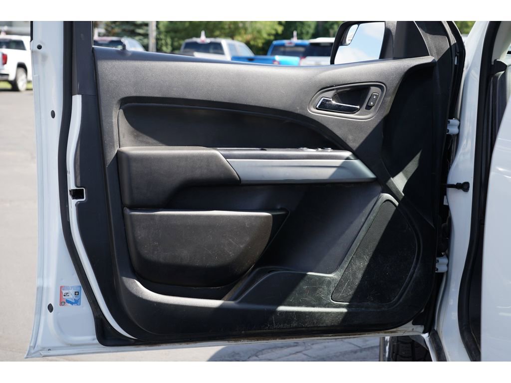 Used 2020 Chevrolet Colorado LT w/ Safety Package image 15