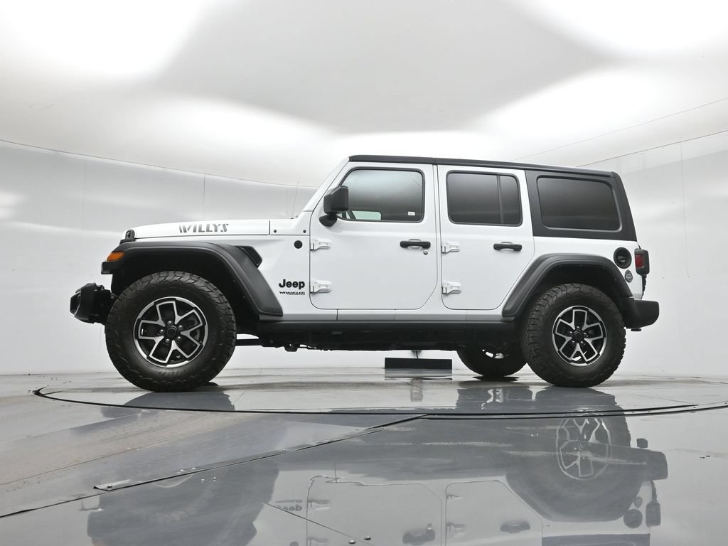 Used 2021 Jeep Wrangler Unlimited Sport AWD/4WD image 7