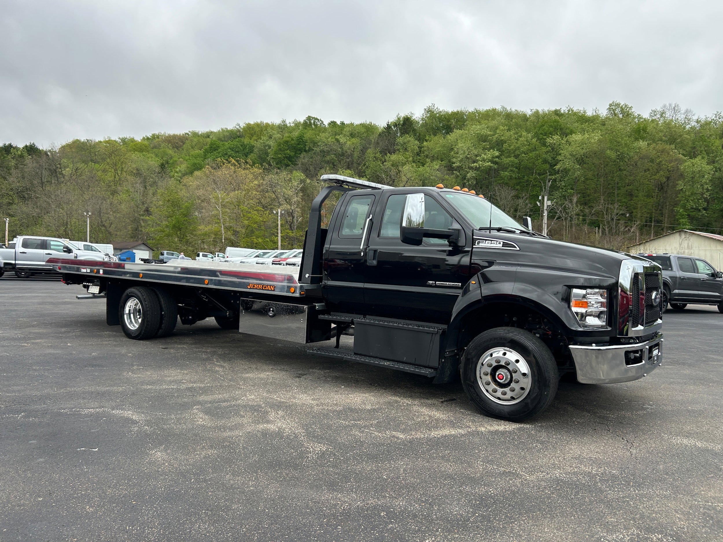 New 2025 Ford F650 2WD SuperCab Super Duty image 17