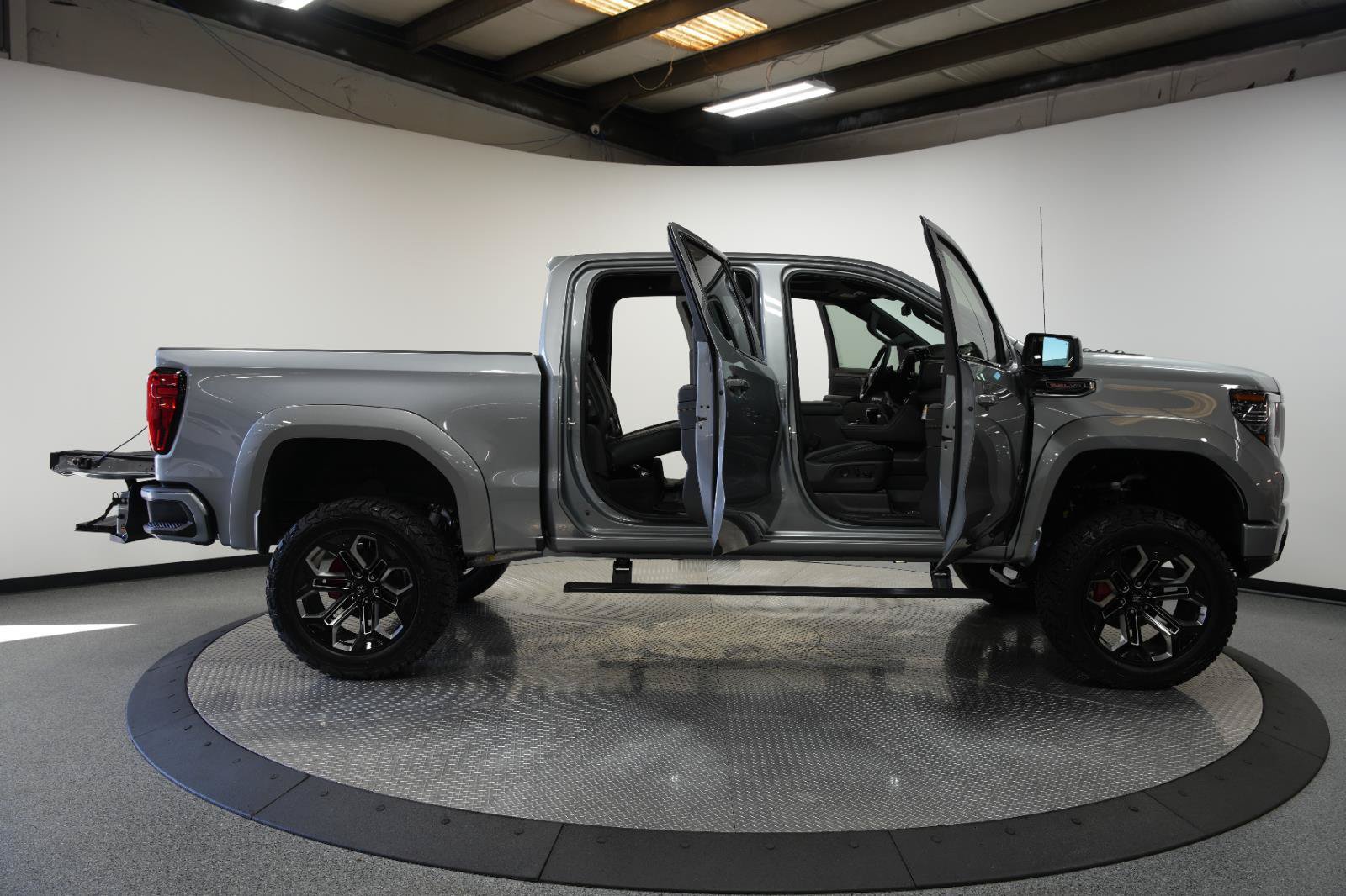New 2026 GMC Sierra 1500 AT4 w/ AT4 Premium Package AWD/4WD image 13