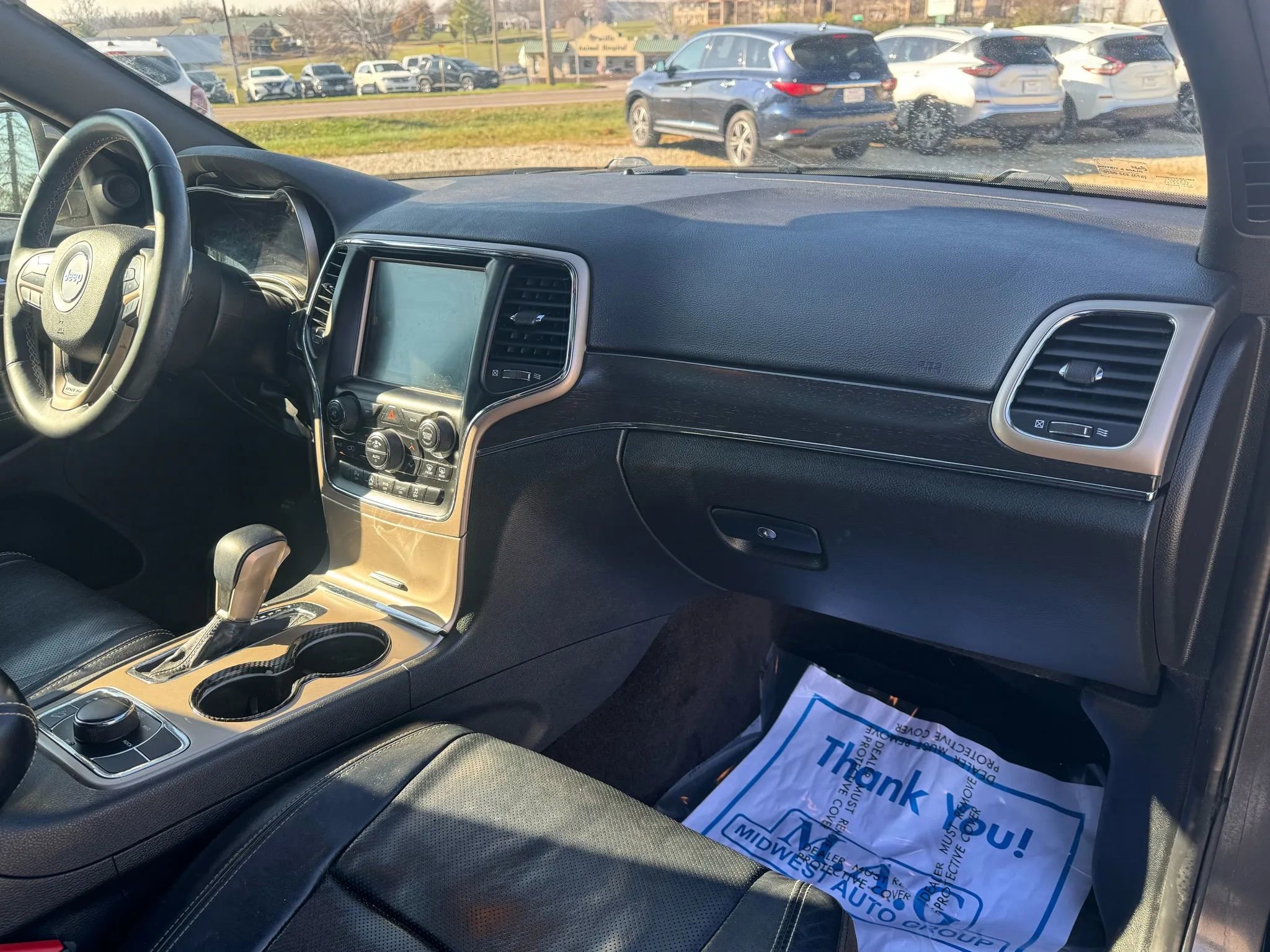 Used 2017 Jeep Grand Cherokee Limited w/ Luxury Group II image 36