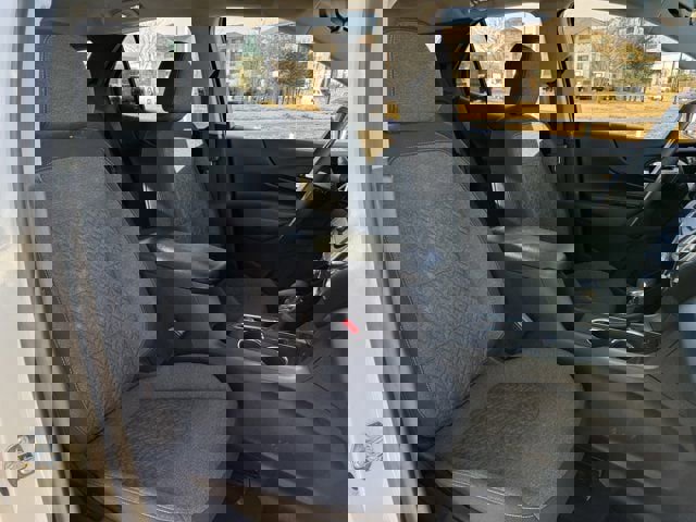 Used 2024 Chevrolet Equinox LT image 32