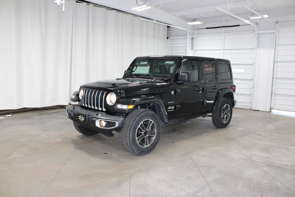 Used 2023 Jeep Wrangler Sahara image 4