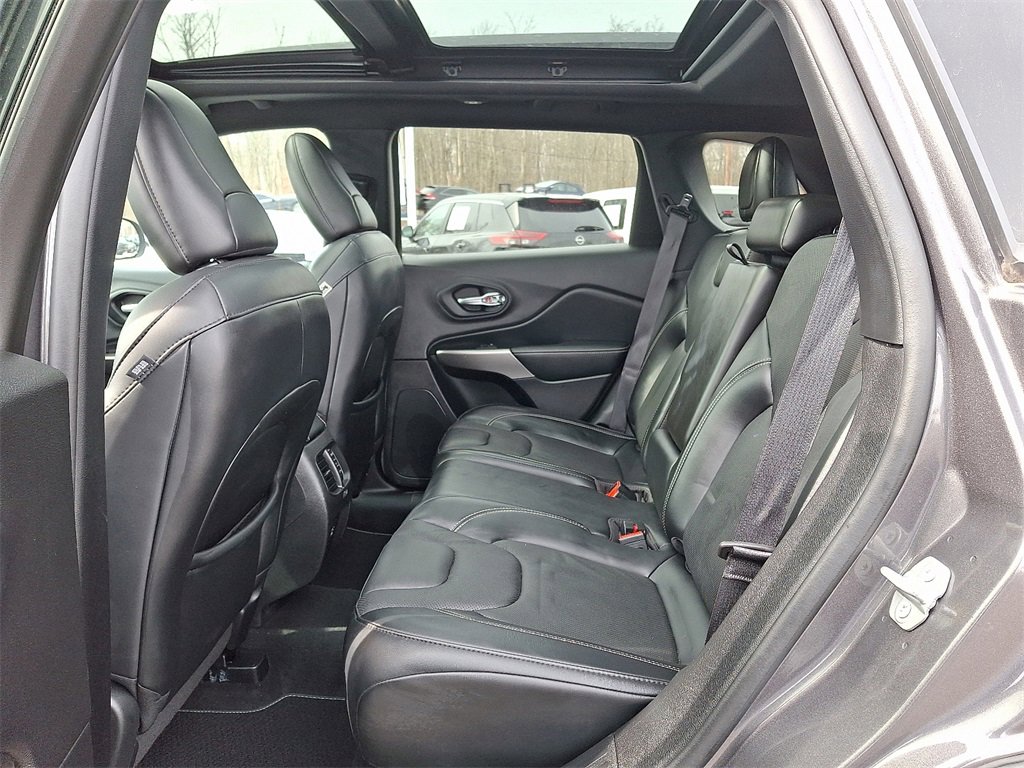 Used 2021 Jeep Cherokee Latitude Lux 80th Anniv w/ Quick Order Package 26U 80TH image 10