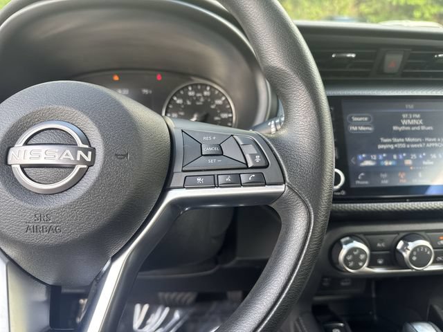 Used 2023 Nissan Kicks SV FWD image 17
