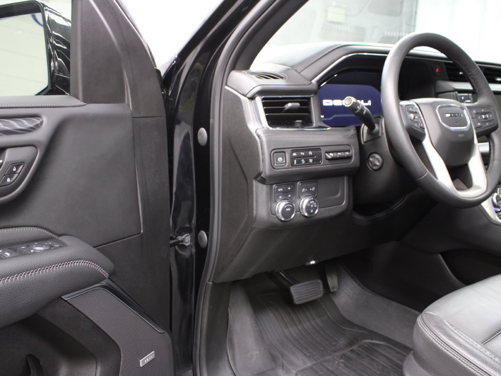 Used 2023 GMC Yukon Denali w/ LPO, Floor Liner Package AWD/4WD image 58