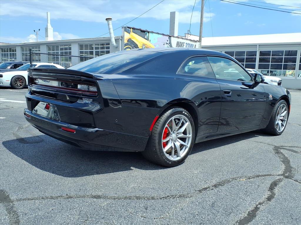 Used 2025 Dodge Charger Daytona Scat Pack w/ Track Pack AWD/4WD image 28