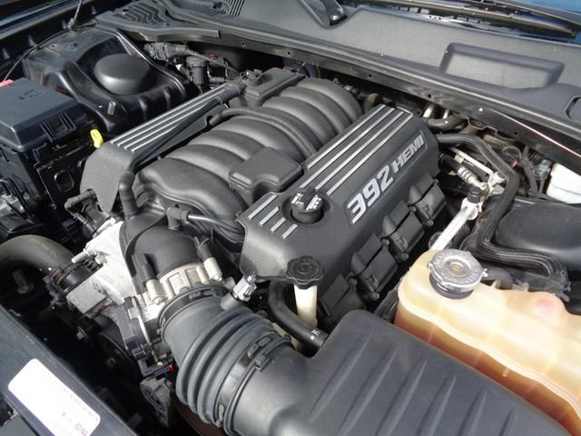 Used 2013 Dodge Challenger SRT8 w/ Harman Kardon Audio Group RWD image 17