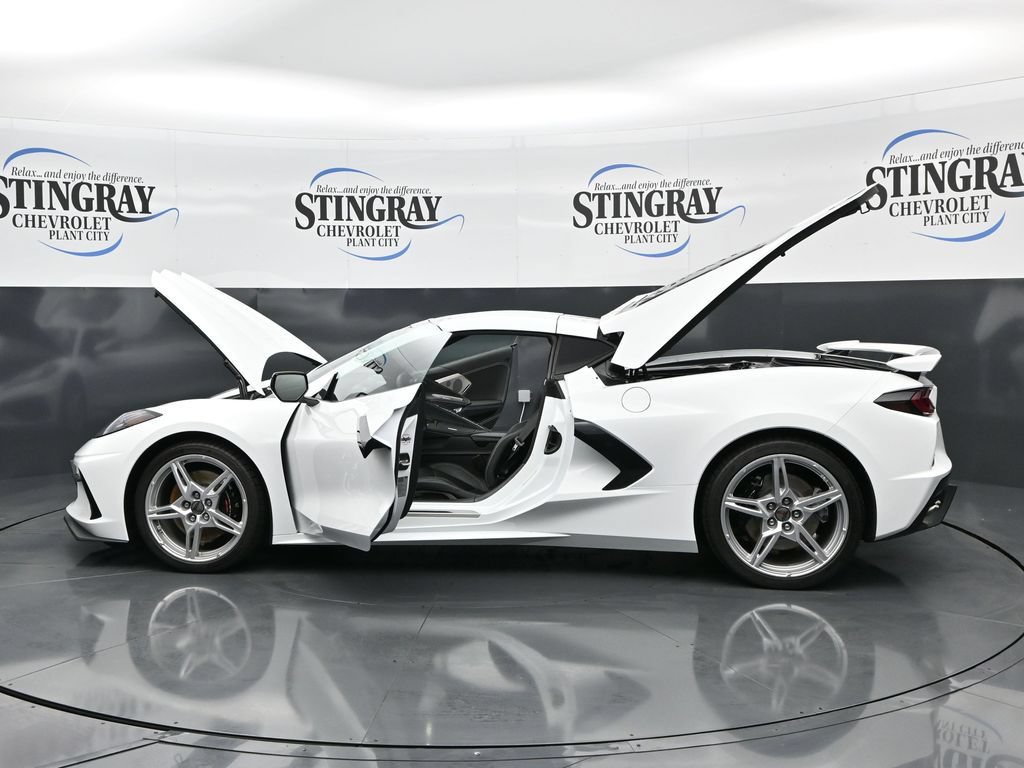 Used 2025 Chevrolet Corvette Stingray Premium Cpe w/ Z51 Performance Package RWD image 40