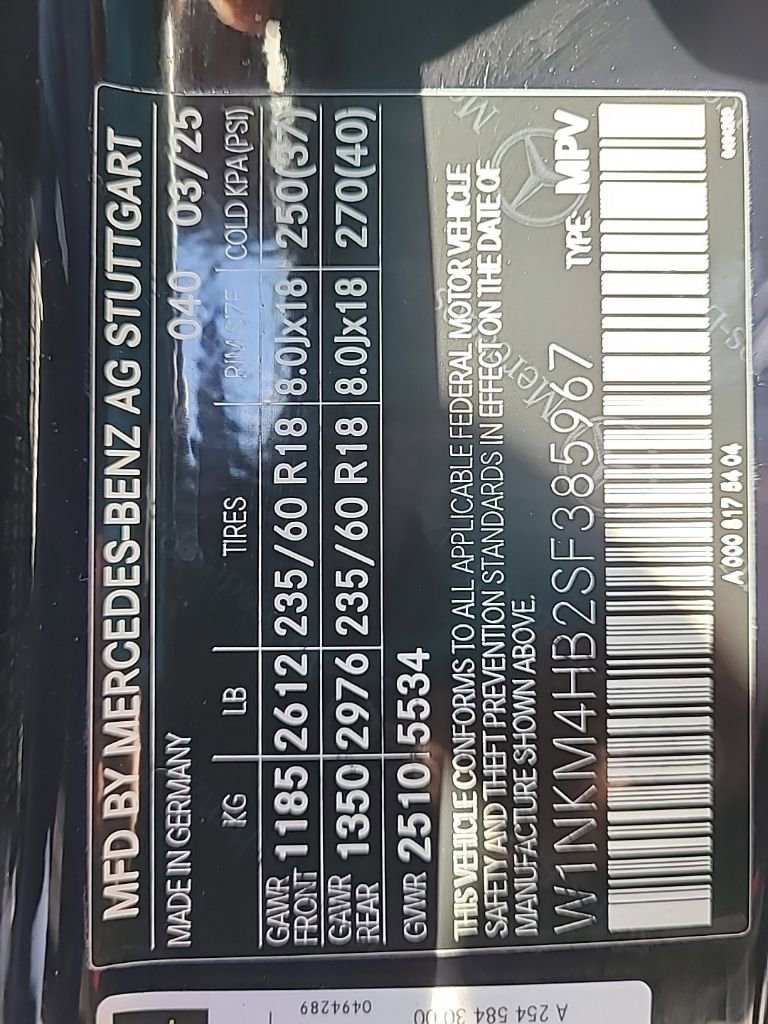 Used 2025 Mercedes-Benz GLC 300 4MATIC image 21