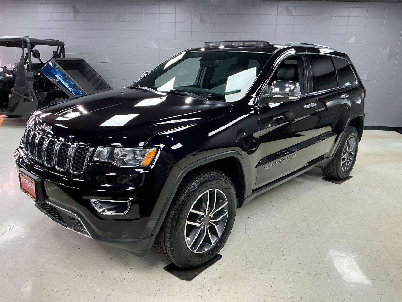 Used 2019 Jeep Grand Cherokee Limited AWD/4WD image 5