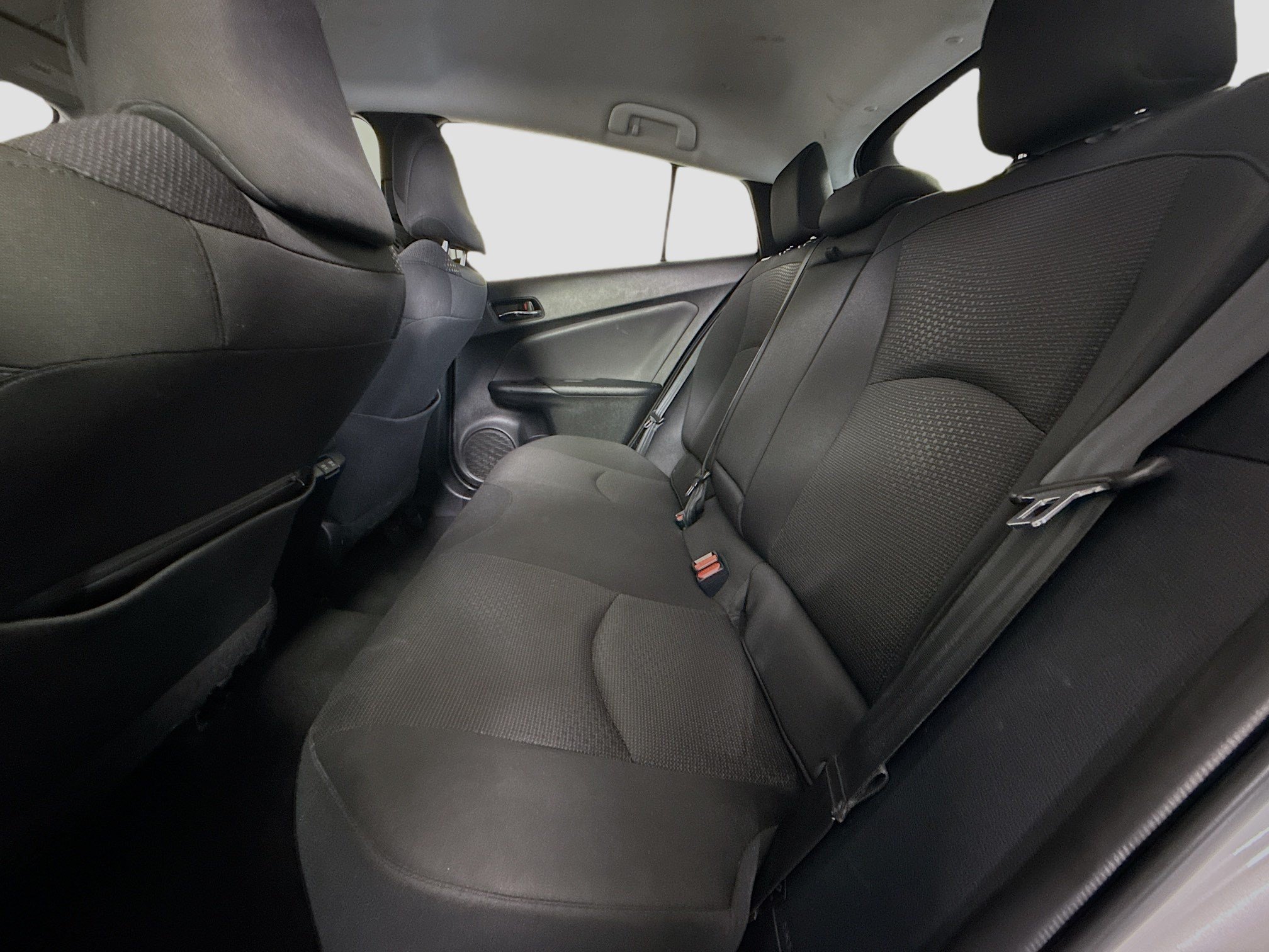 Used 2021 Toyota Prius LE FWD image 25