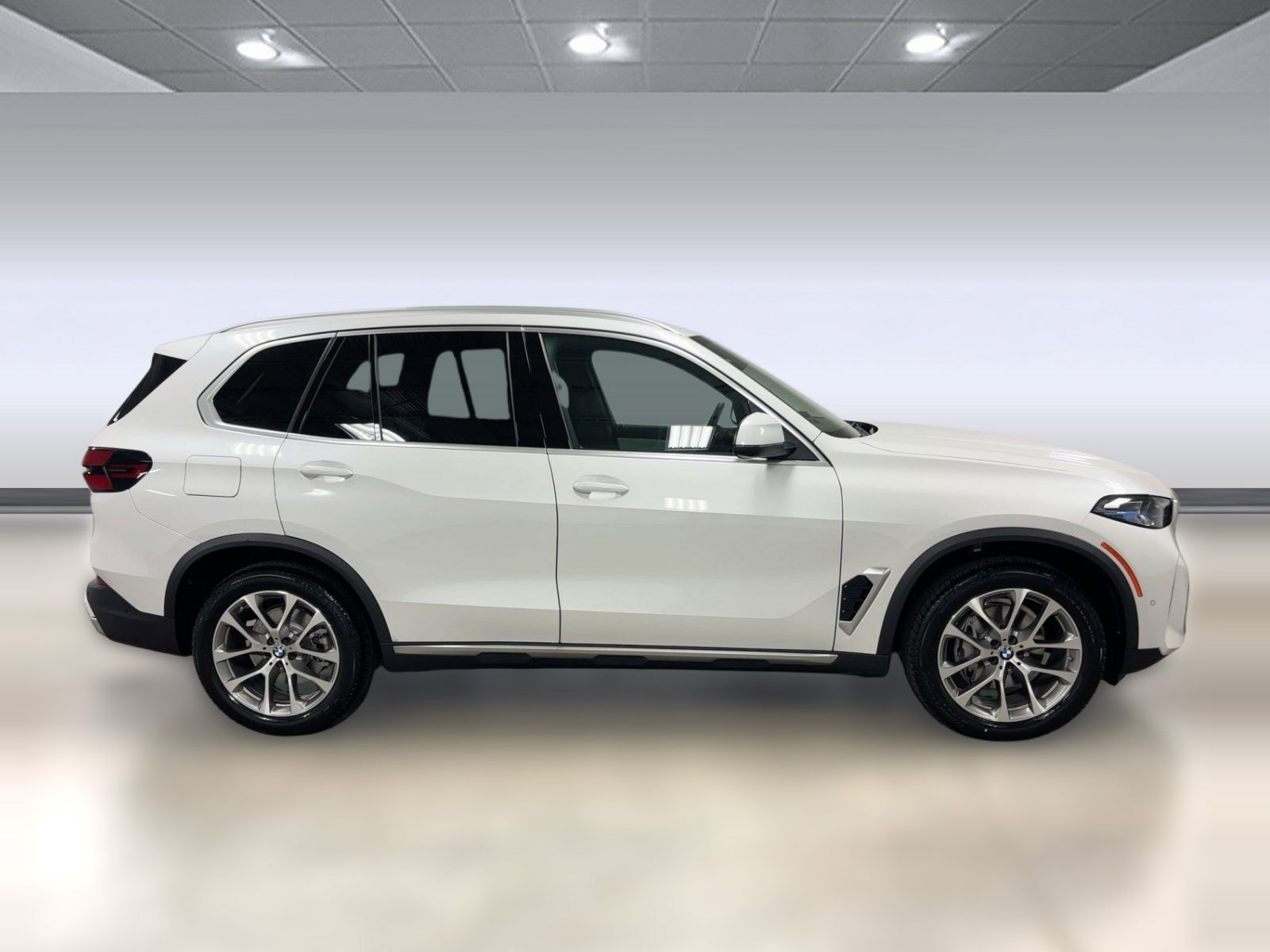 New 2026 BMW X5 sDrive40i w/ Premium Package RWD image 7