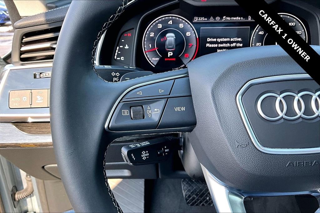 Used 2025 Audi Q8 Premium image 11