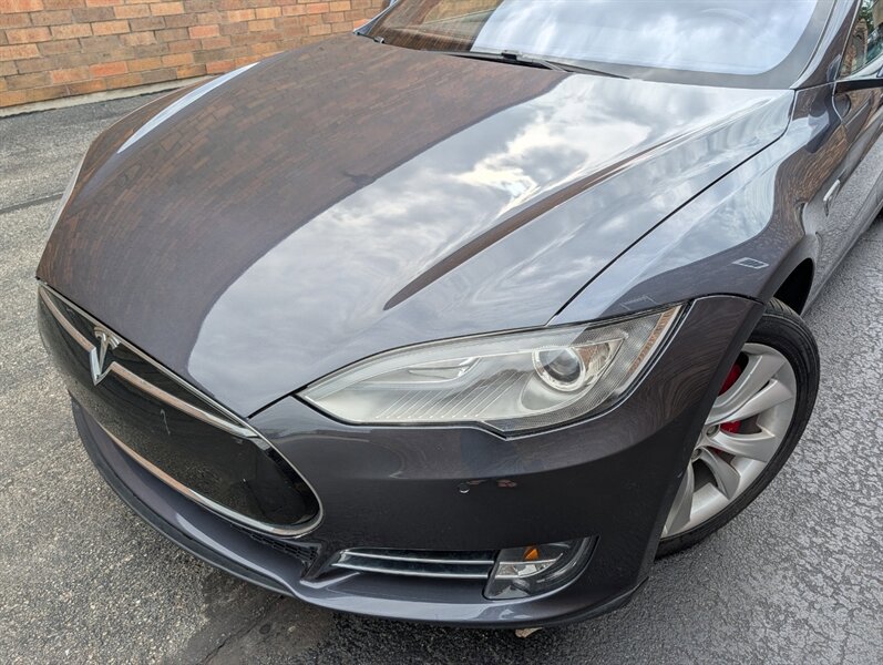 Used 2015 Tesla Model S Performance AWD/4WD image 39