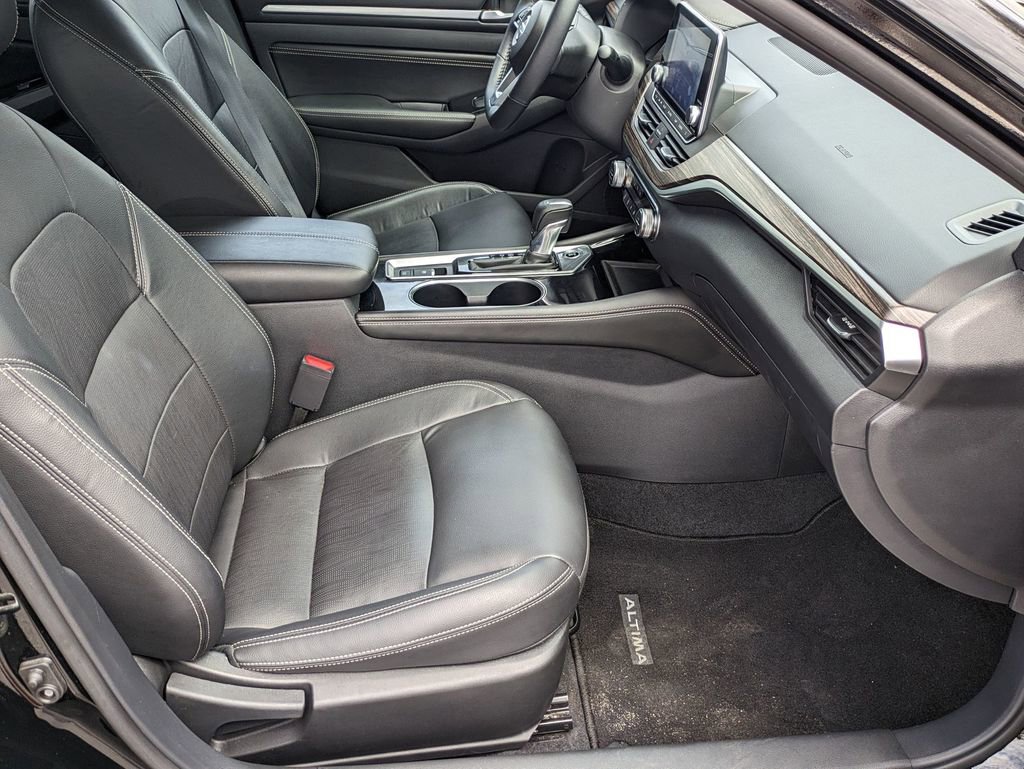 Used 2021 Nissan Altima 2.5 SR w/ SR Premium Package image 26