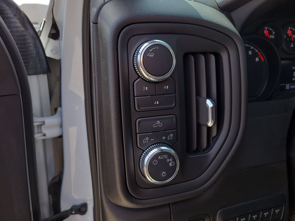 Used 2023 GMC Sierra 3500 Pro AWD/4WD image 13