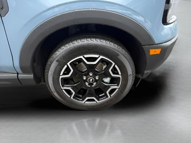 Used 2025 Ford Bronco Sport Outer Banks w/ Outer Banks Tech Package+ AWD/4WD image 14