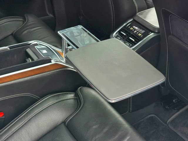 Used 2017 Volvo XC90 T8 Excellence image 39
