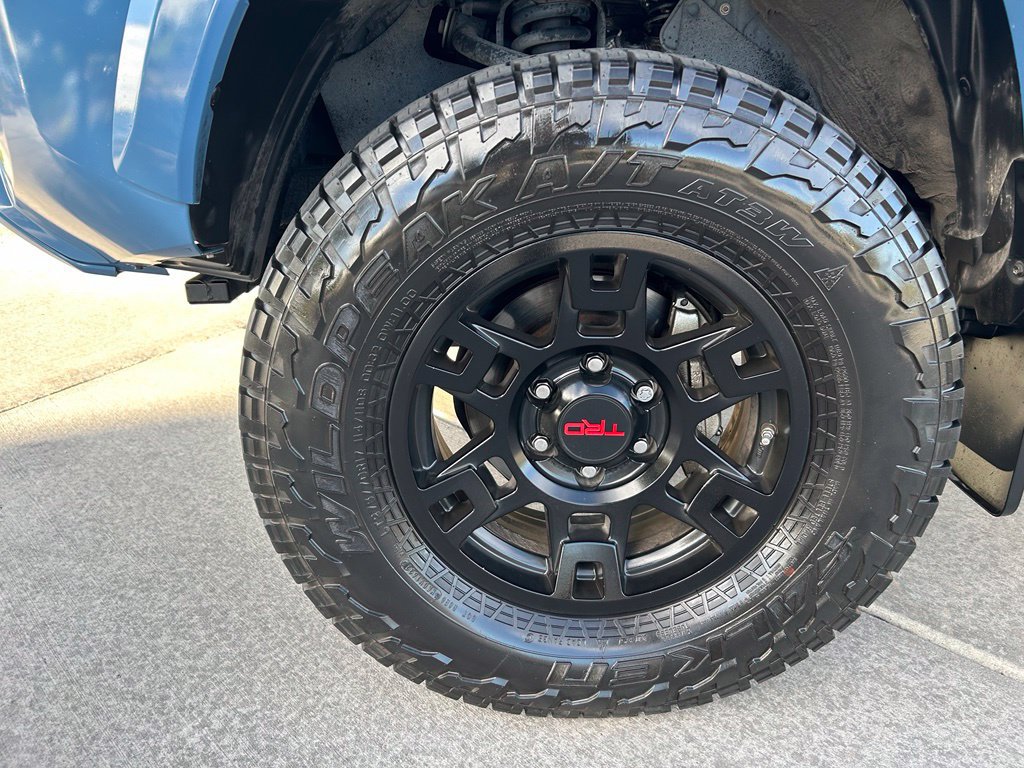 Used 2019 Toyota Tacoma TRD Sport AWD/4WD image 32