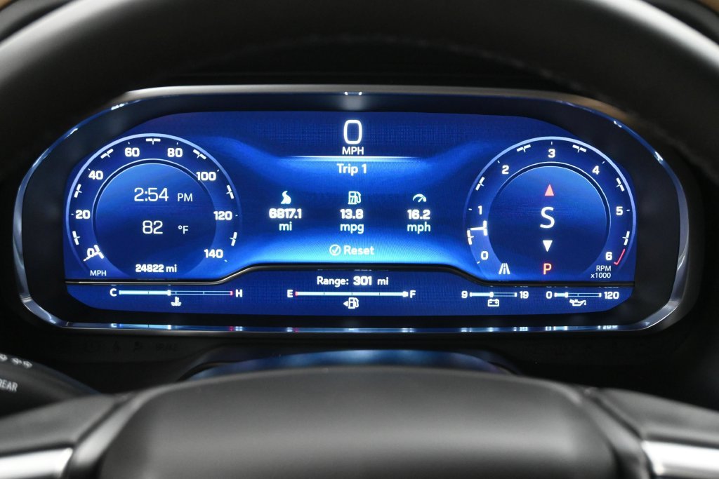 Used 2024 Chevrolet Tahoe Premier RWD image 10