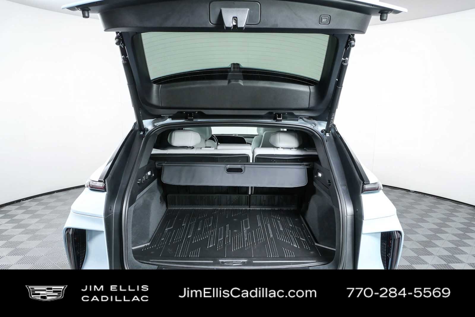 Used 2024 Cadillac Lyriq Sport RWD image 31