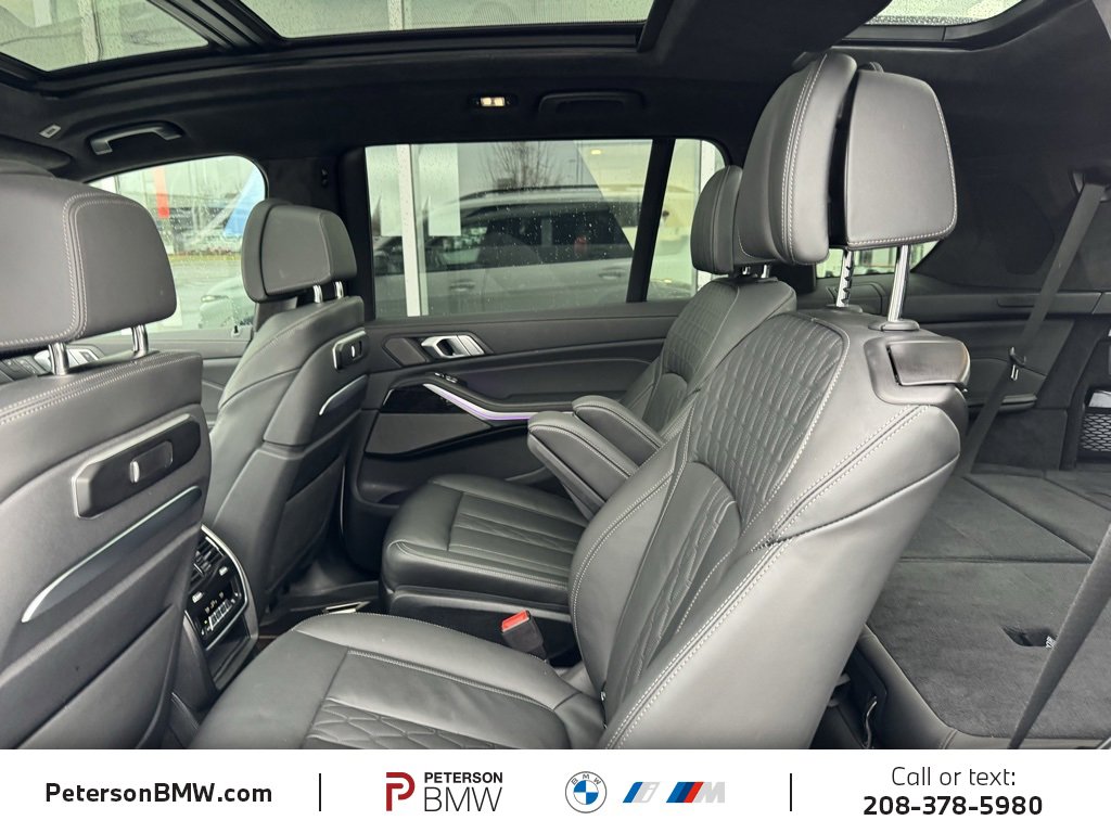 Used 2025 BMW X7 M60i image 20